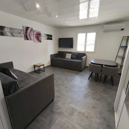Privatif Avec Terrasse Et Parking *
